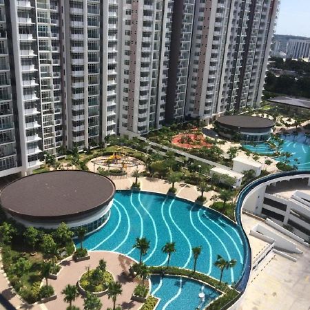 Putrajaya Dwiputra 6 Plus 1 Pax Blissful Fully Air-Con Suite Dış mekan fotoğraf