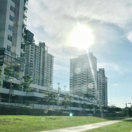 Putrajaya Dwiputra 6 Plus 1 Pax Blissful Fully Air-Con Suite Dış mekan fotoğraf