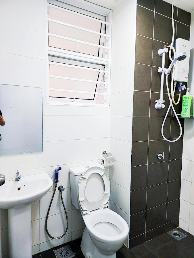 Putrajaya Dwiputra 6 Plus 1 Pax Blissful Fully Air-Con Suite Dış mekan fotoğraf