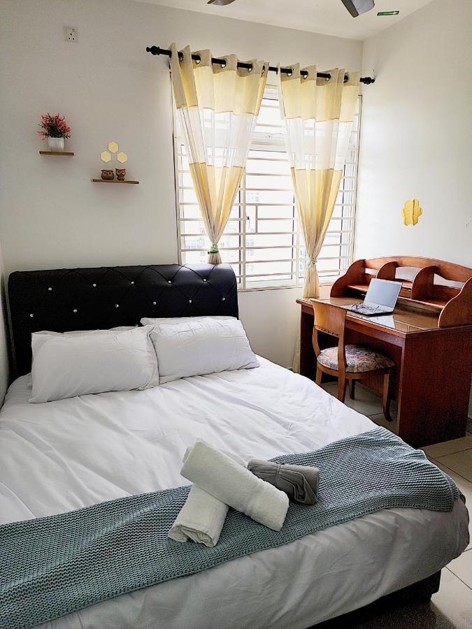 Putrajaya Dwiputra 6 Plus 1 Pax Blissful Fully Air-Con Suite Dış mekan fotoğraf