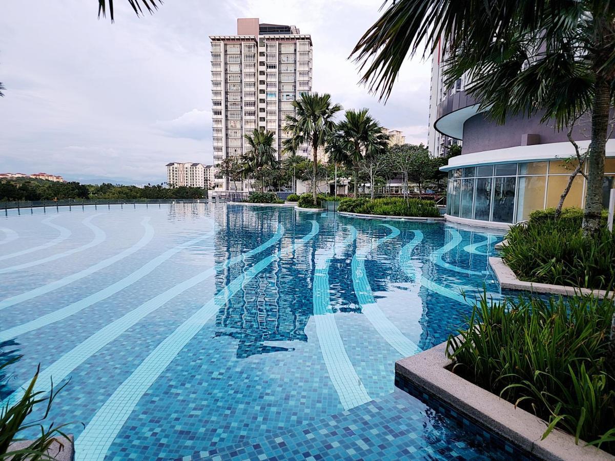 Putrajaya Dwiputra 6 Plus 1 Pax Blissful Fully Air-Con Suite Dış mekan fotoğraf